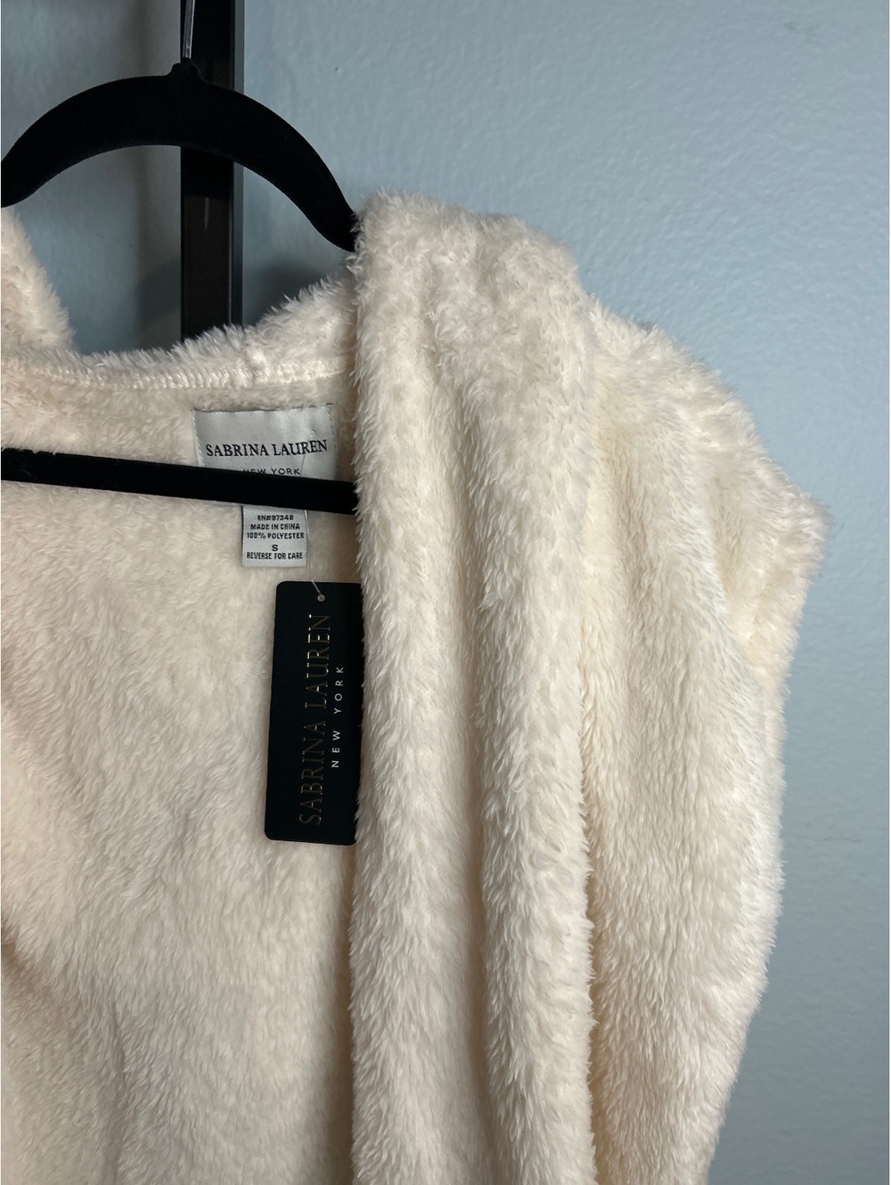Sabrina Lauren Cream Hooded Faux Fur Vest with Pockets